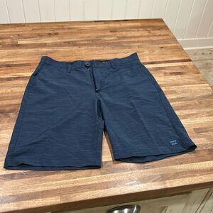 Bllabong Mens Recycler Crossfire Submersibles shorts never Worn , 4 Way Stretch